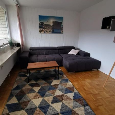 Ferienwohnung Fuer Grosse Familien Im Haus Akunak 比苏姆 外观 照片