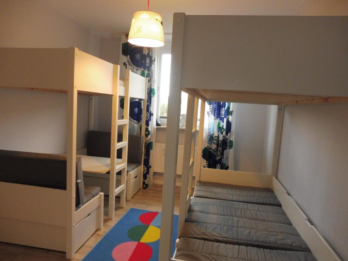 Ferienwohnung Fuer Grosse Familien Im Haus Akunak 比苏姆 外观 照片