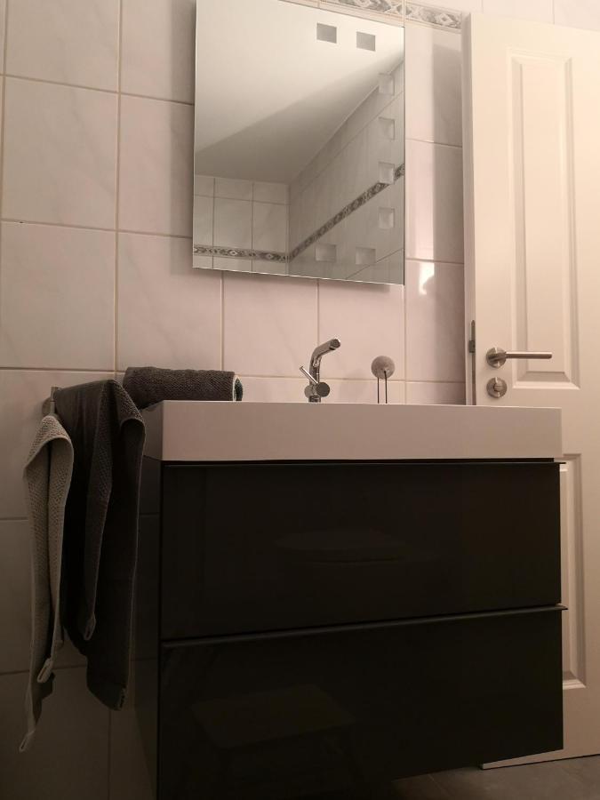 Ferienwohnung Fuer Grosse Familien Im Haus Akunak 比苏姆 外观 照片